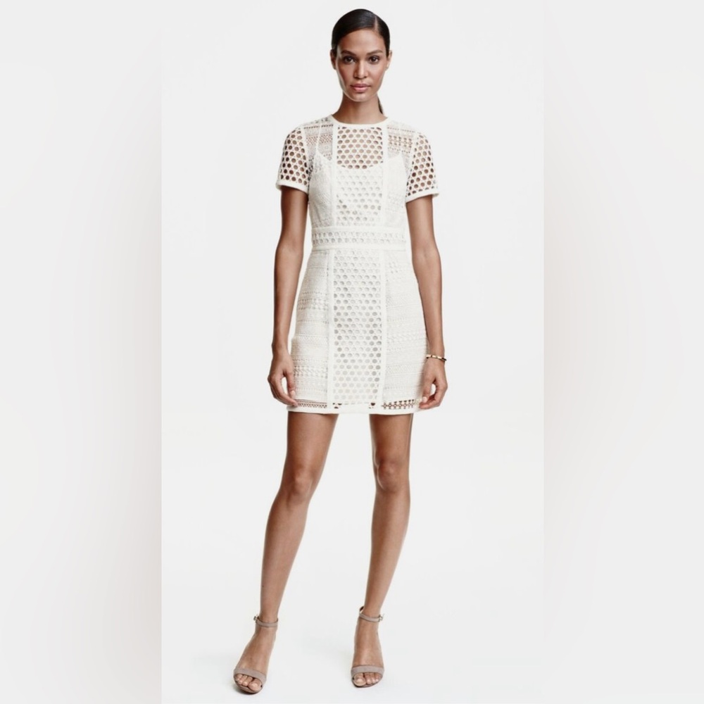 H&M WHITE GUIPURE EYELET LACE PENCIL MINI DRESS.
